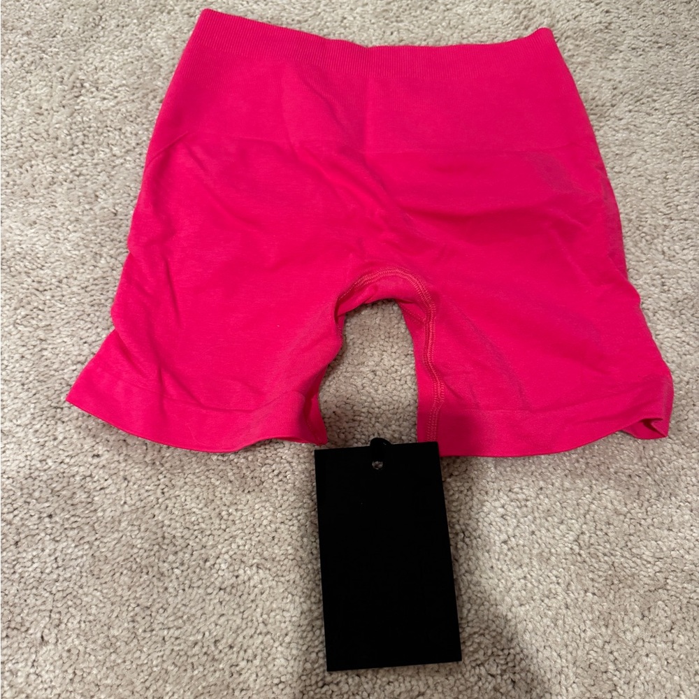 Alphalete amplify shorts NWT